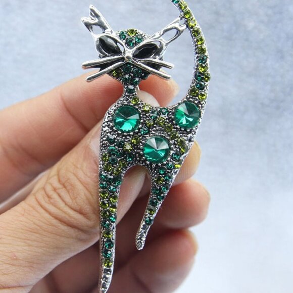 Cat Brooch - Picture 1 of 3